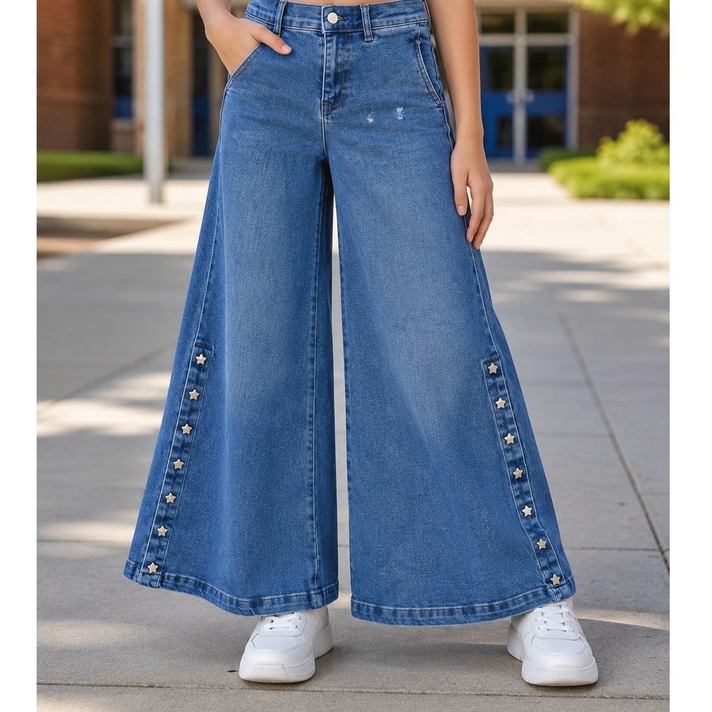 Tractr Girls Blue Wide Leg Flare Jeans Star Studded Medium Wash Size 10